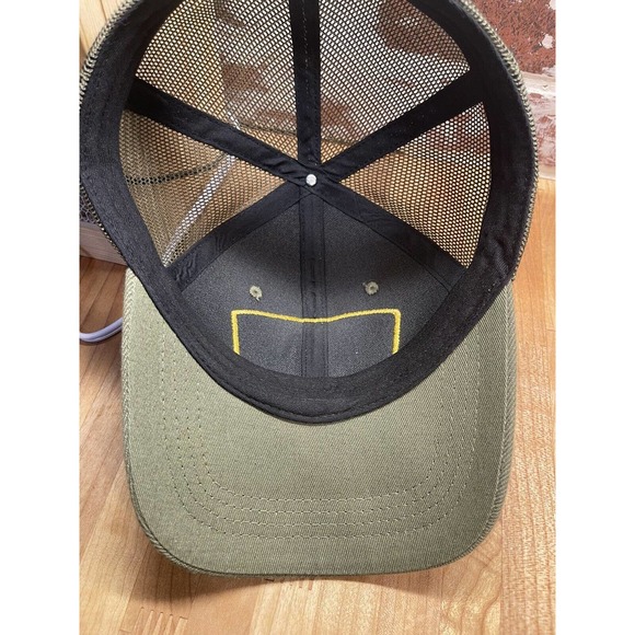 “No quarter” HAT Relentless Betrayal Truckers Mesh Snapback Sword Skull Logo NEW - Picture 5 of 5